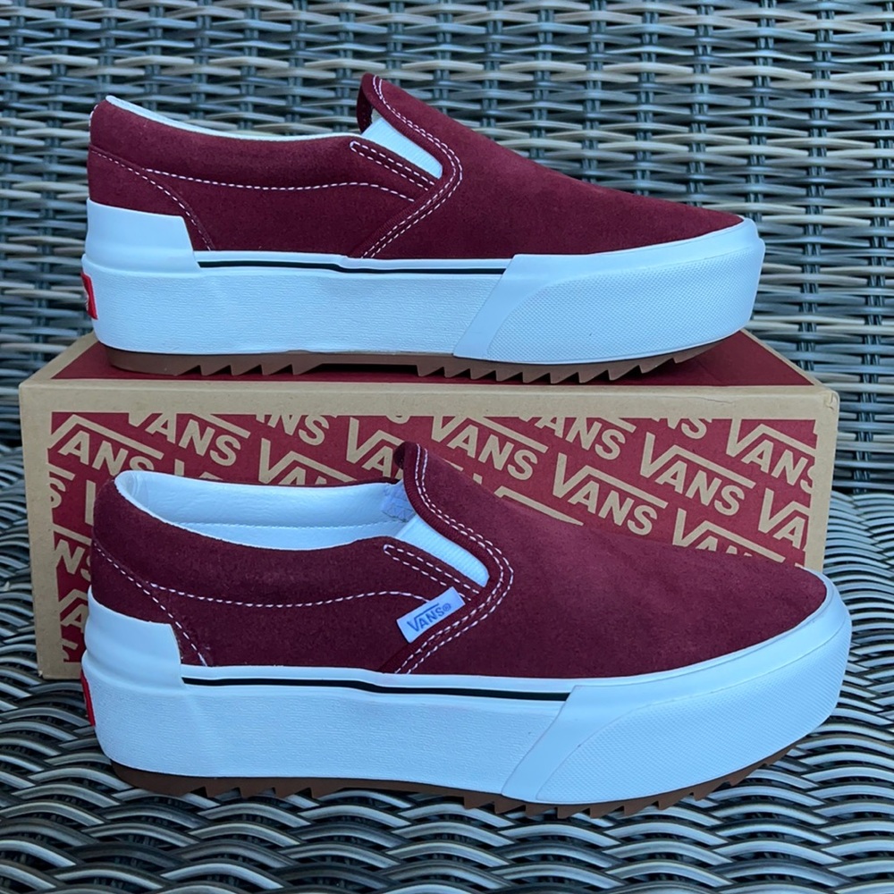 Vans Classic Slip-On Stacked Platform Suede Pomegranate/True White WMNS